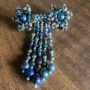 NWOT Beaded Hair Clip